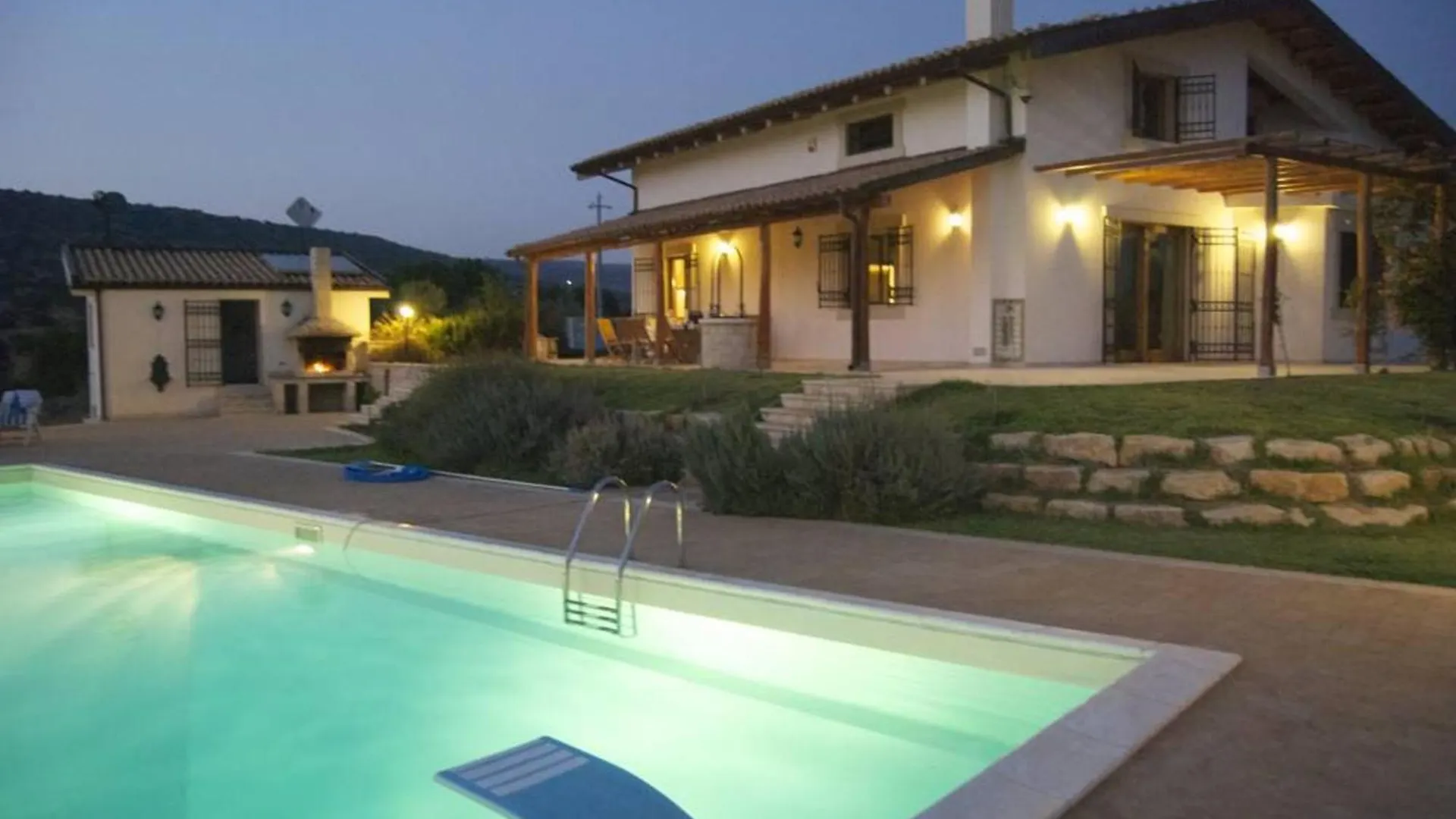 Studio Apartment In Countryside Villa With Swimming Pool Marina di Ragusa